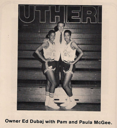 Pam & Paula McGee of the Dallas Diamonds pose with team owner Ed Dubaj in 1984