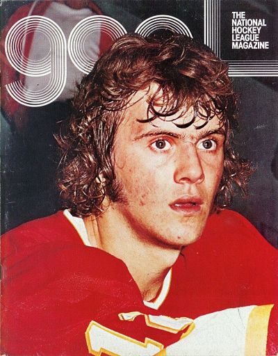 Tom Lysiak of the Atlanta Flames on the cover of a 1974 Pittsburgh Penguins program from the National Hockey League
