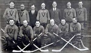 The 1924-1925 Victoria Cougars team photo